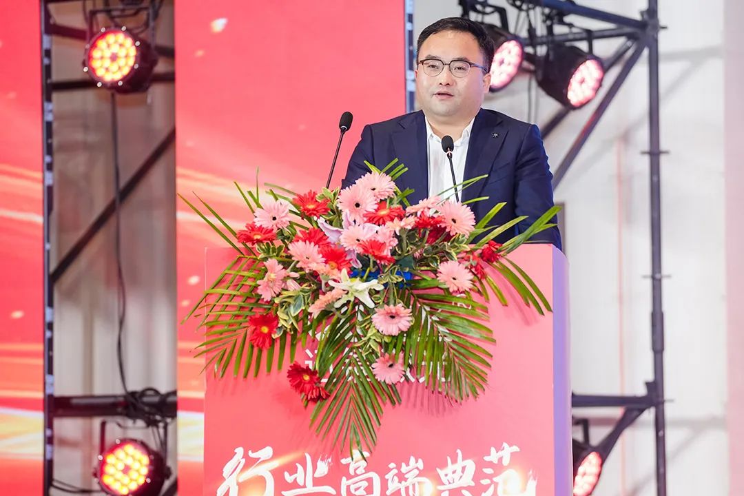 靈蟒賀歲，華章共啟 | 迅鐳激光2024年度工作總結(jié)會(huì)議暨年終盛典圓滿舉行！(圖12)